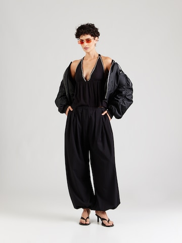 Barrel Pantalon à pince 'Alin' WEEKDAY en noir