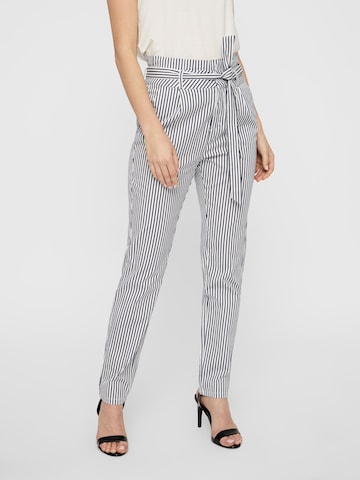 VERO MODA Loose fit Pleat-front trousers 'Eva' in Blue: front