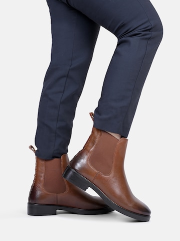 Crickit Chelsea Boot ' ALEXIA ' in Braun