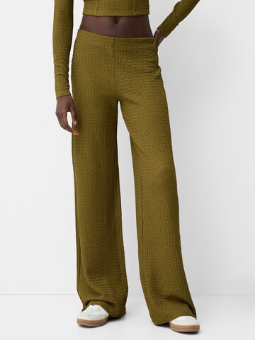 Bershka Wide Leg Bukser i grøn: forside