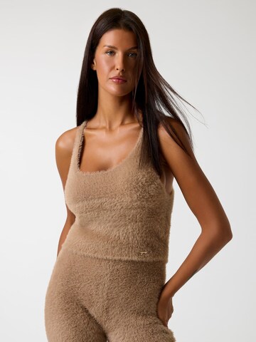 GUESS Top 'Hailey' in Braun: Vorderseite