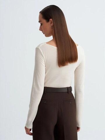 Dilvin Shirt in White