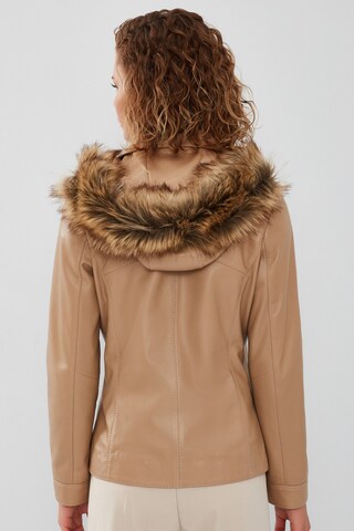 Derimod Tussenjas in Beige