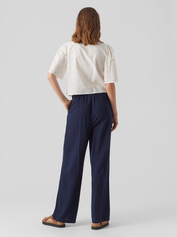 Vero Moda Petite Wide leg Pleat-Front Pants 'MYMILO' in Blue