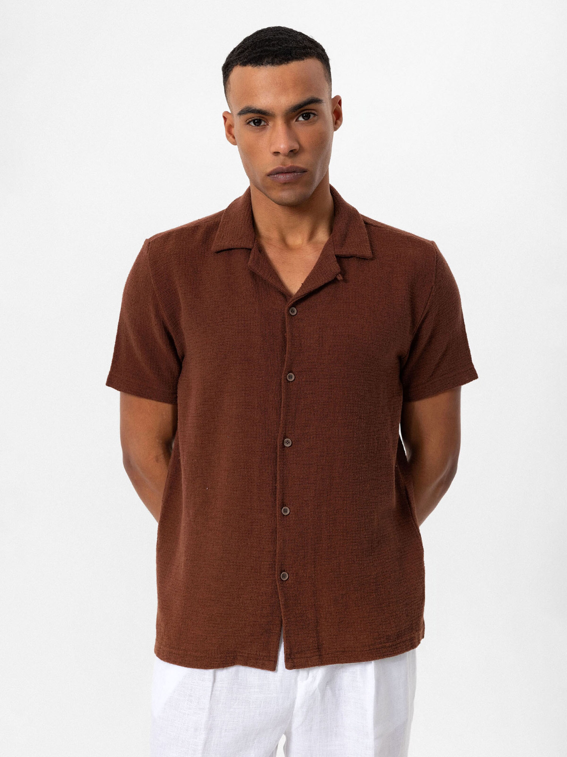 Tricou de la Antioch pe maro