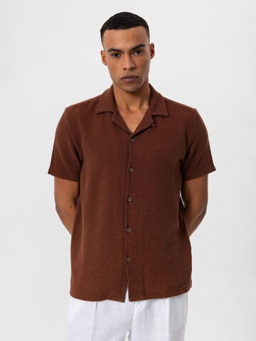 Antioch - Camiseta en marrón