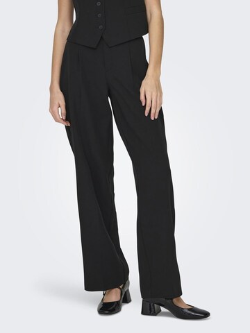 ONLY Loose fit Pleated Pants 'ELLY' in Black: front
