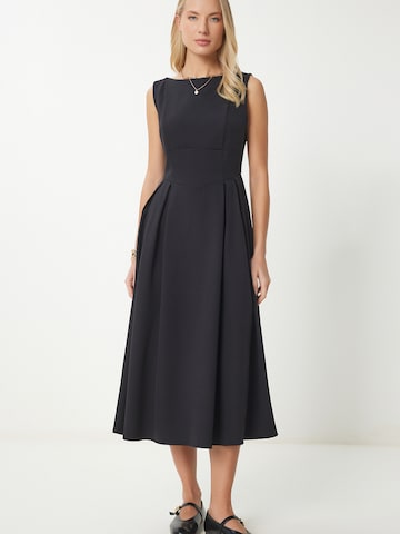 Robe Happiness İstanbul en noir