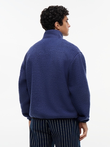 Tommy Jeans Демисезонная куртка в Синий