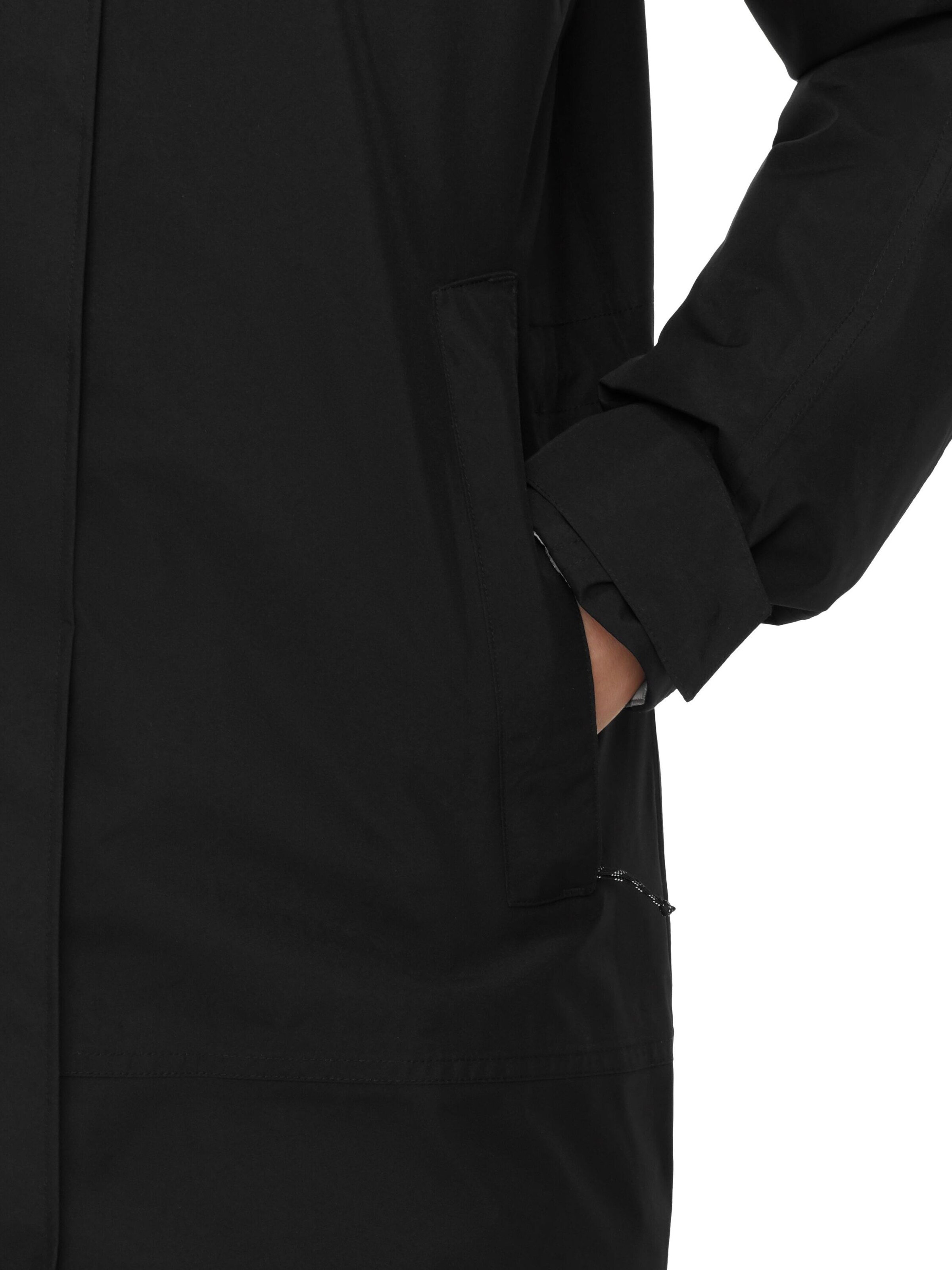 MAMMUT Outdoor Jacket in Black