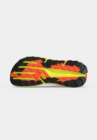 Altra Low shoe 'OLYMPUS 7' in White