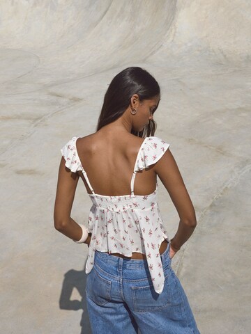 Bershka Top | bela barva