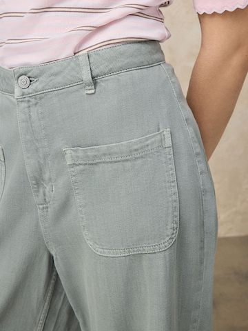 Next Свободный крой Джинсы в Зеленый