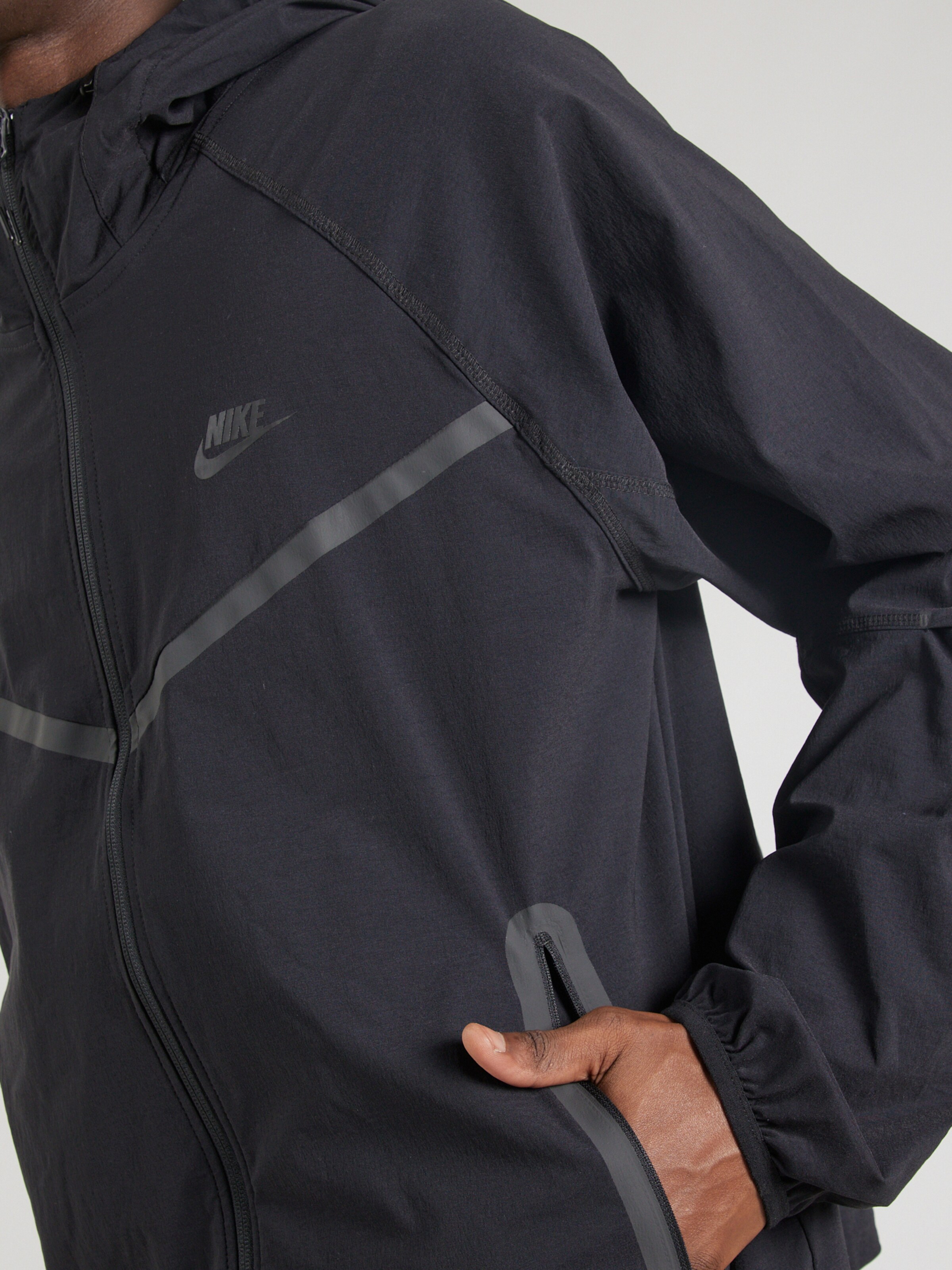 Nike Sportswear Between season jacket Tech in Black ABOUT YOU