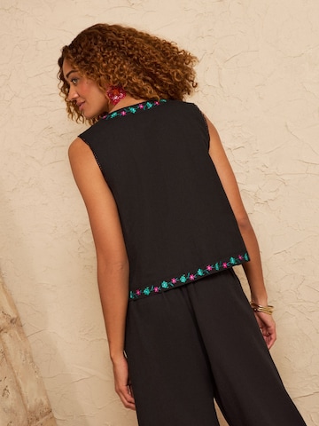 love & roses Vesta – černá