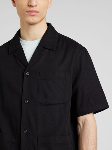 UNITED COLORS OF BENETTON Regular fit Button Up Shirt in Black