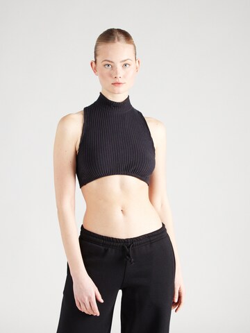 Nike Sportswear Top in Black: front