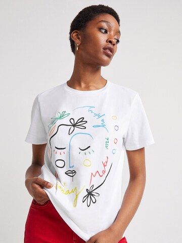 Desigual T-Shirt 'Faces' in Weiß: predná strana