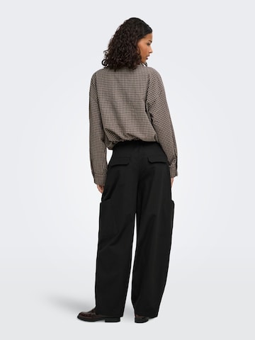 JDY Barrel Cargo Pants 'JDYGeo' in Black