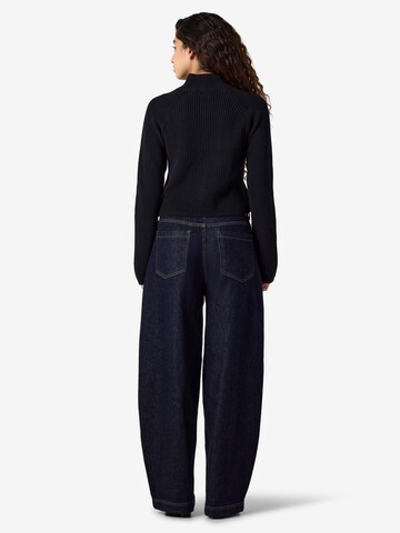 Noisy may Strickjacke 'NMDARA' in Schwarz