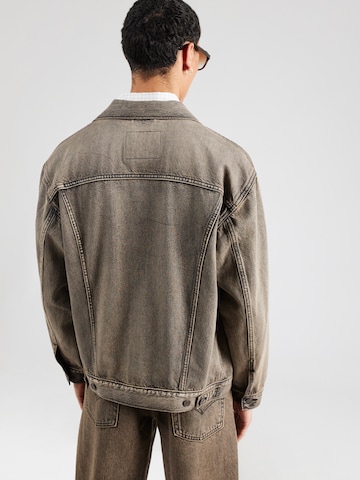 LEVI'S ® Преходно яке 'Relaxed Type III Trucker Jacket' в сиво