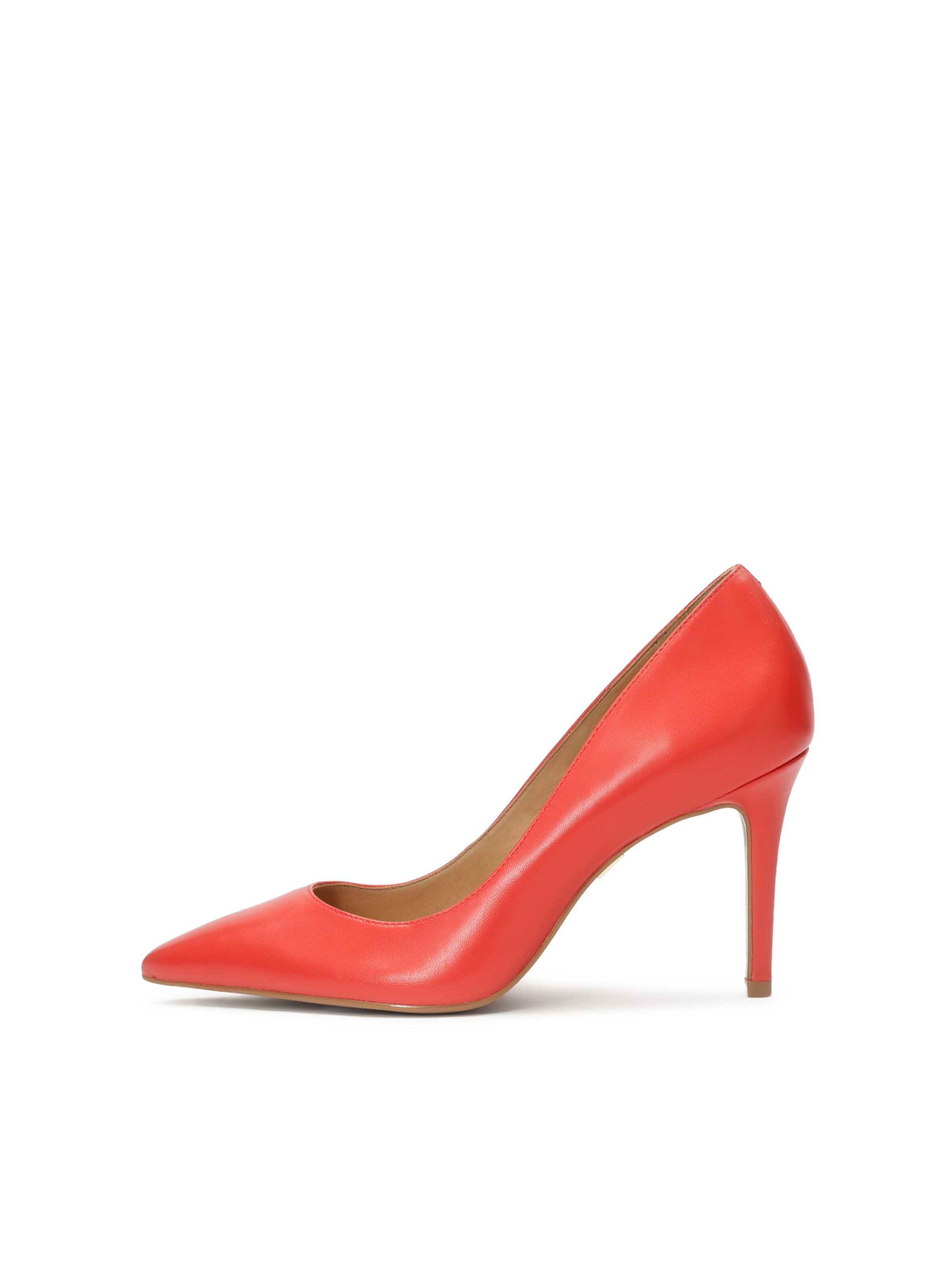 Kazar Pumps in Red: front