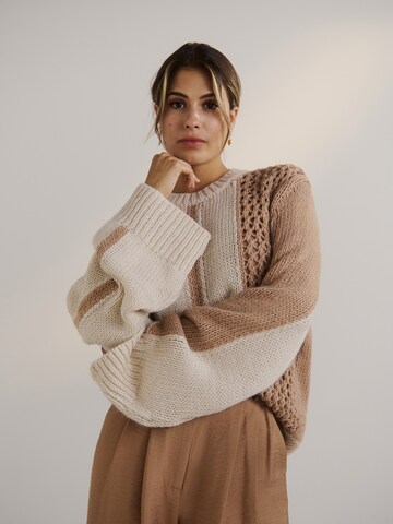 Guido Maria Kretschmer Women Pullover 'Eleonora' in Beige: Vorderseite