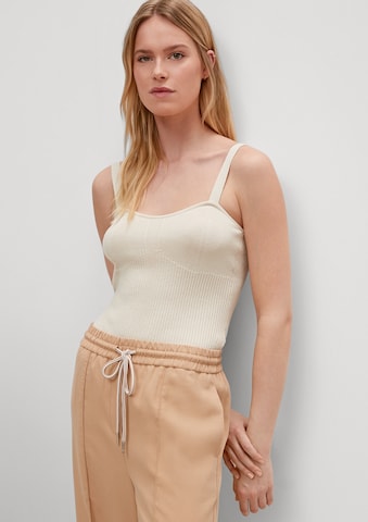 comma casual identity Knitted Top in Beige: front