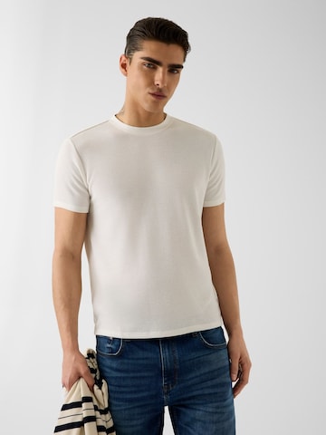 GUESS Sweater in White: front
