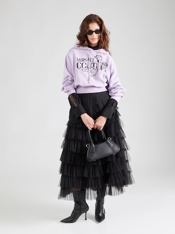 Felpa di Versace Jeans Couture in lilla