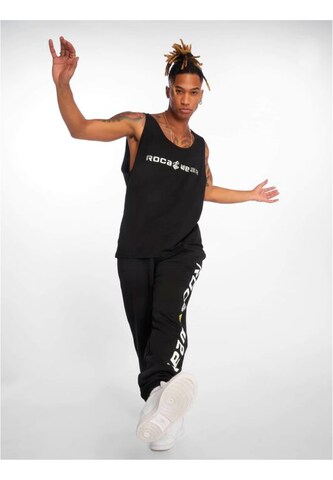 ROCAWEAR Tapered Trousers in Black