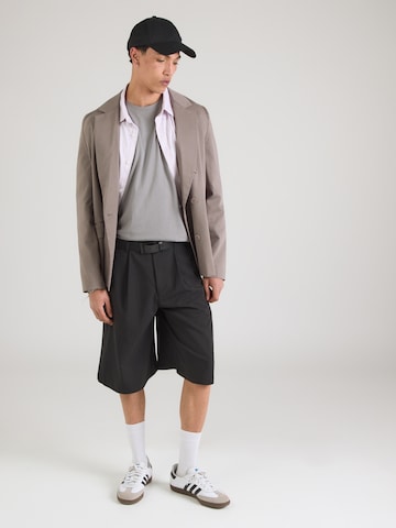 Pepe Jeans - Camiseta en gris