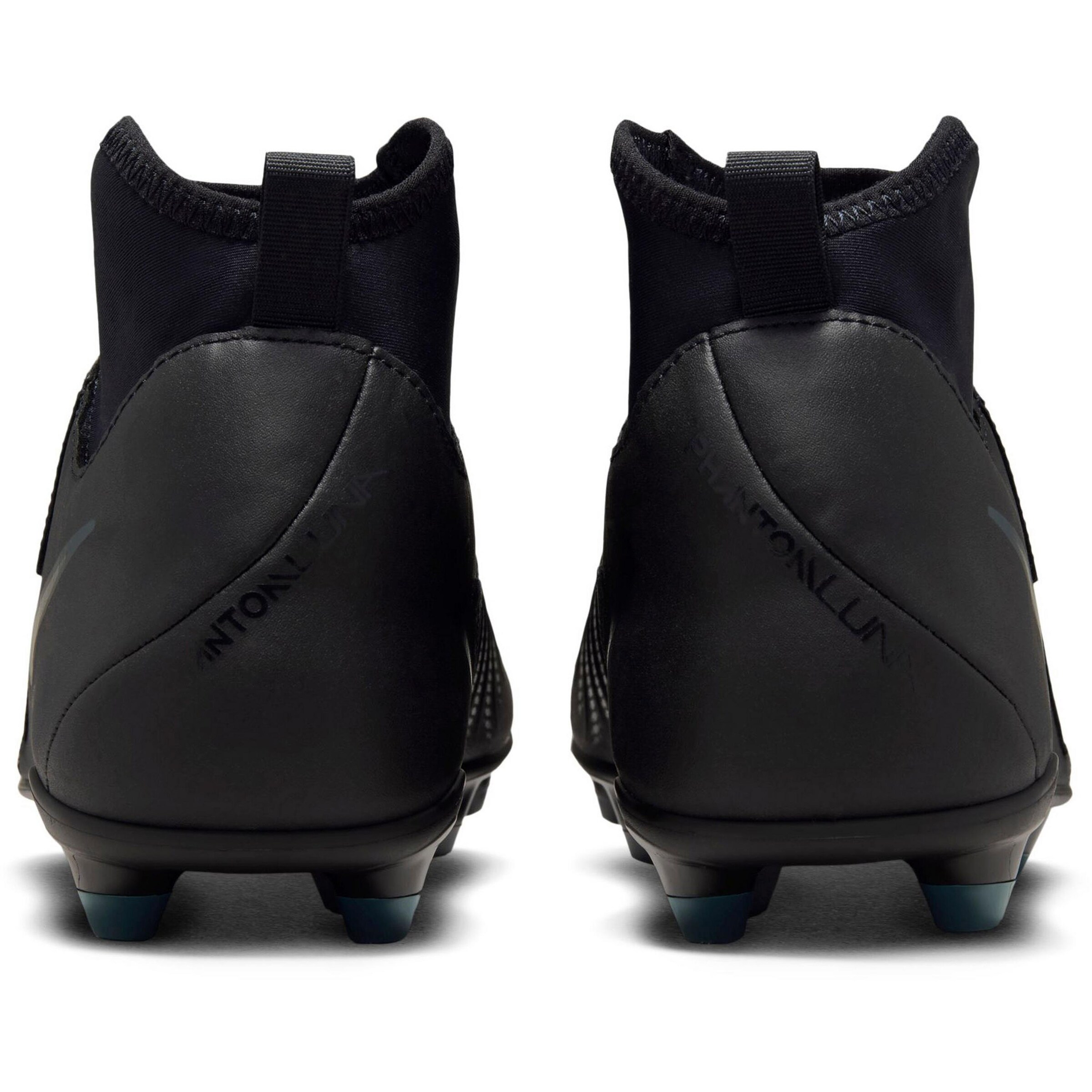 NIKE Soccer Cleats 'Phantom Luna II Club' in Black