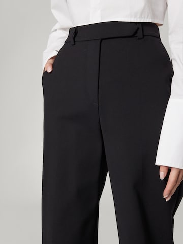 RÆRE by Lorena Rae - Loosefit Pantalón 'Arven' en negro