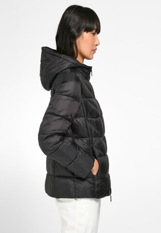 Basler Steppjacke in Schwarz