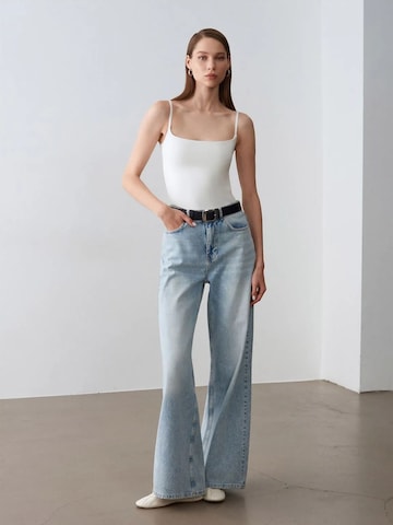 Dilvin Tanktops & Camis in Weiß