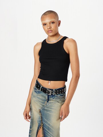 GAP Top in Black: front