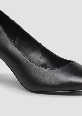 s.Oliver Pumps in Black