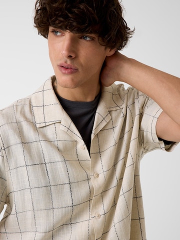 GUESS Regular fit Button Up Shirt in Beige