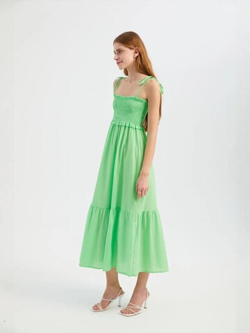 Hiccup Dress in Green