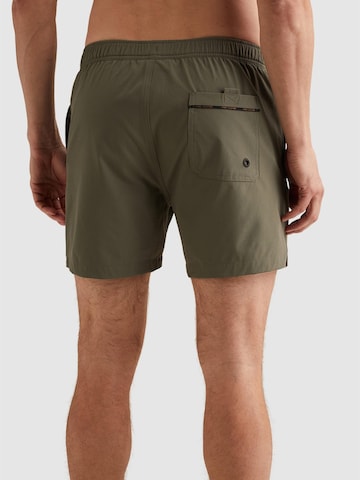 Regular Pantalon 'Airframe swim shorts' PME Legend en vert
