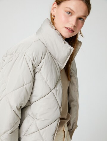 Koton Jacke in Grau