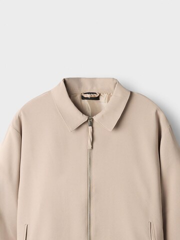Burocs Between-Season Jacket in Beige