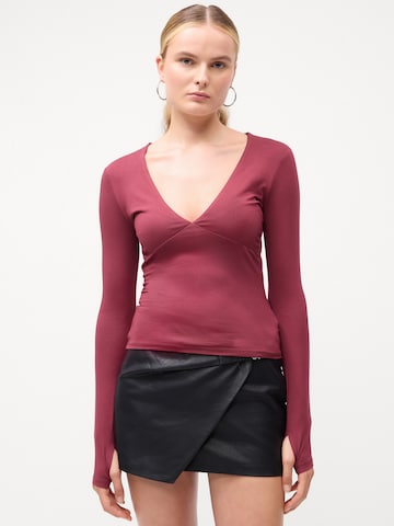 T-shirt Gina Tricot en rouge : devant
