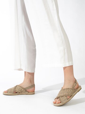 Celena - Sandalias 'Carolyn' en beige