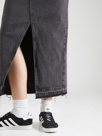Trendyol - Falda en negro