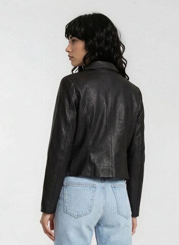 trueprodigy Přechodná bunda 'Pina' – černá