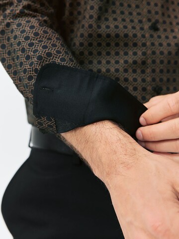 Next Klasický střih Košile – černá