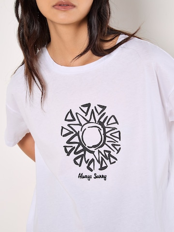 Apricot Shirt ' ' in Black