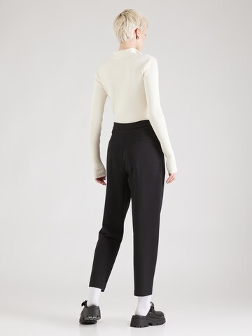 regular Pantaloni con pieghe 'LIRA' di ARMEDANGELS in nero
